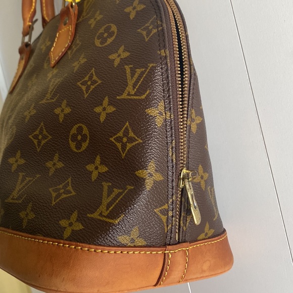 Louis Vuitton Monogram ALMA PM SATCHEL BAG ~💯  Authentic - Picture 13 of 16